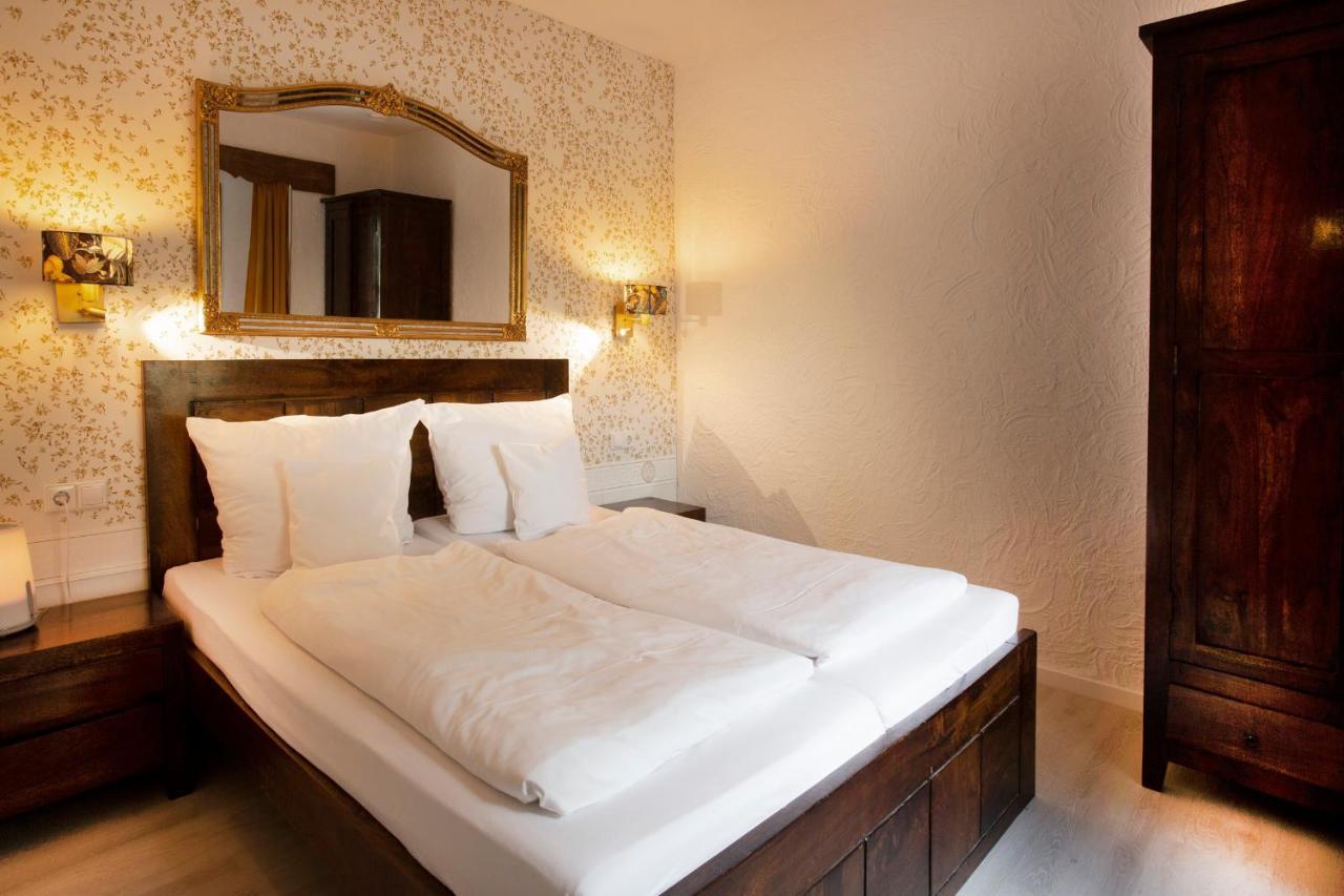 Hotel Huettenmuehle Hillscheid ภายนอก รูปภาพ