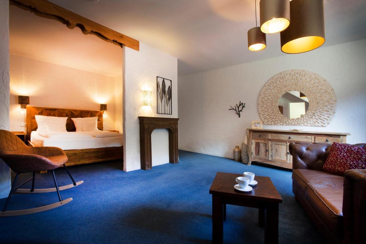 Hotel Huettenmuehle Hillscheid ภายนอก รูปภาพ