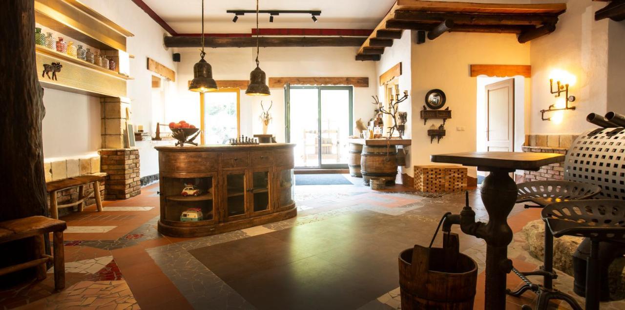 Hotel Huettenmuehle Hillscheid ภายนอก รูปภาพ